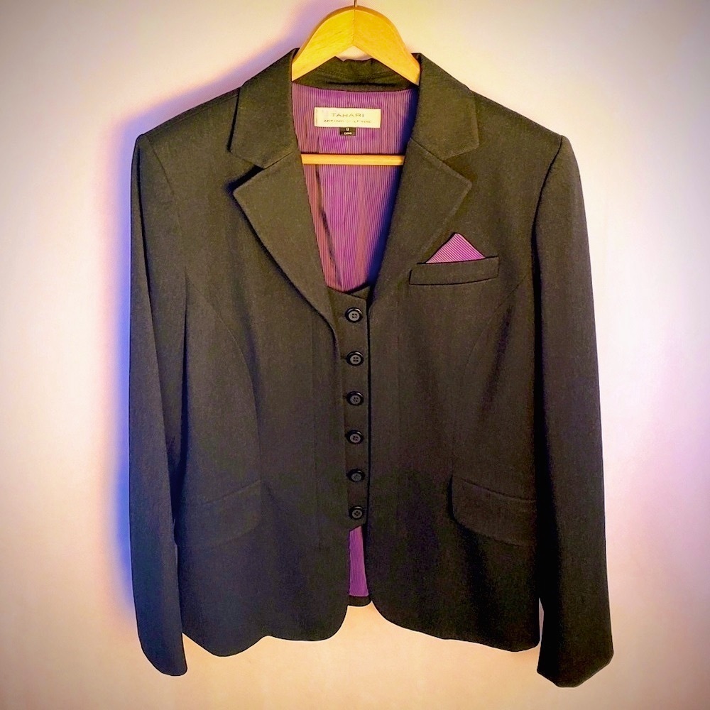 TAHARI Perfect Grey Blazer Jacket + Vest. Stunning Purple Accents. Size Large 12